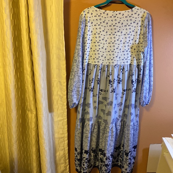 Noracora maxi dress in lavender and varying blue patterns - Picture 8 of 9